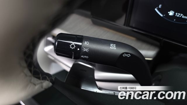 Hyundai Grandeur (GN7) 2,5 Gasoline 2WD Calligraphy 2025 — фото 35