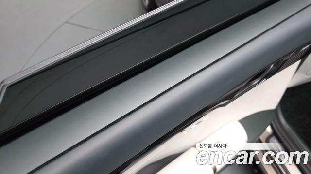 Hyundai Grandeur (GN7) 2,5 Gasoline 2WD Calligraphy 2025 — фото 38