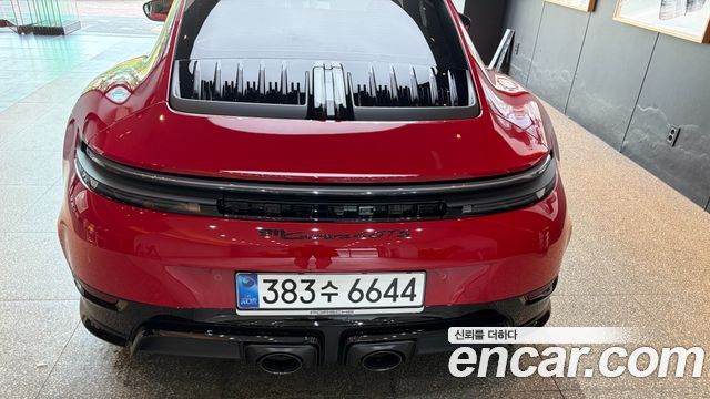 Porsche 911 (992) Carrera 4 GTS 2025 — фото 3