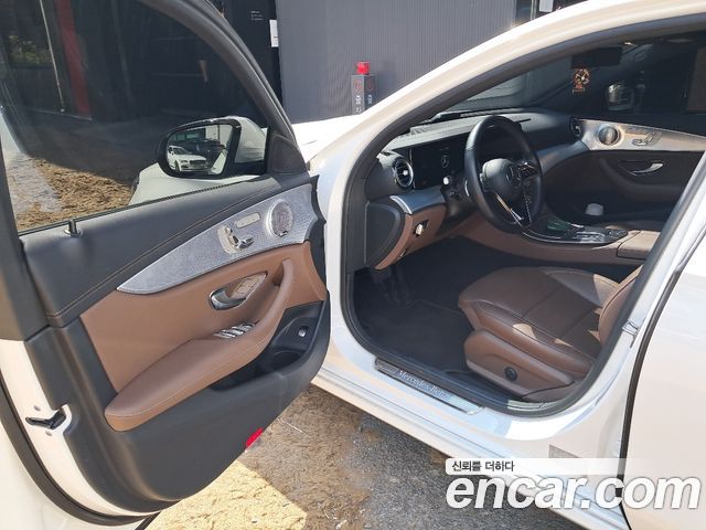 Mercedes-Benz E-Class (W213) E350 4MATIC Avantgarde 2021 — фото 10