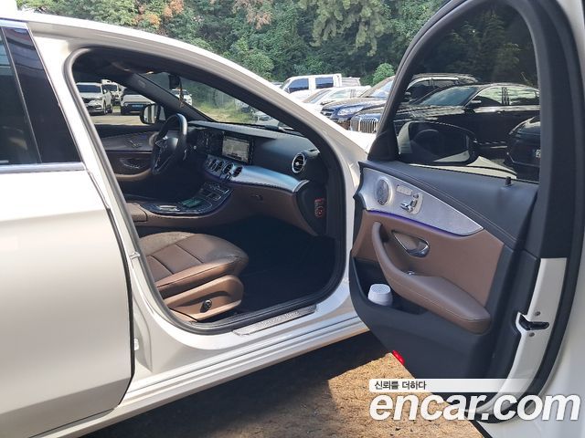 Mercedes-Benz E-Class (W213) E350 4MATIC Avantgarde 2021 — фото 13