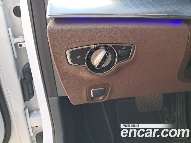 Mercedes-Benz E-Class (W213) E350 4MATIC Avantgarde 2021 — фото 17