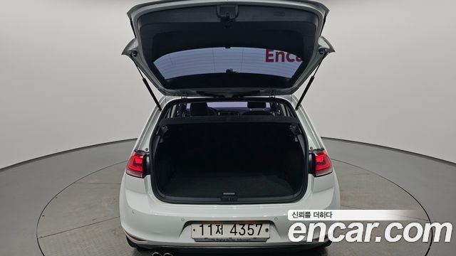 Volkswagen Golf (VII) 2.0 TDI 2015 — фото 24