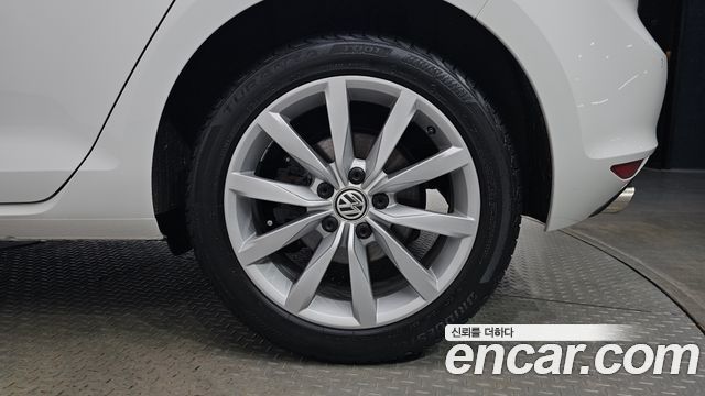 Volkswagen Golf (VII) 2.0 TDI 2015 — фото 27