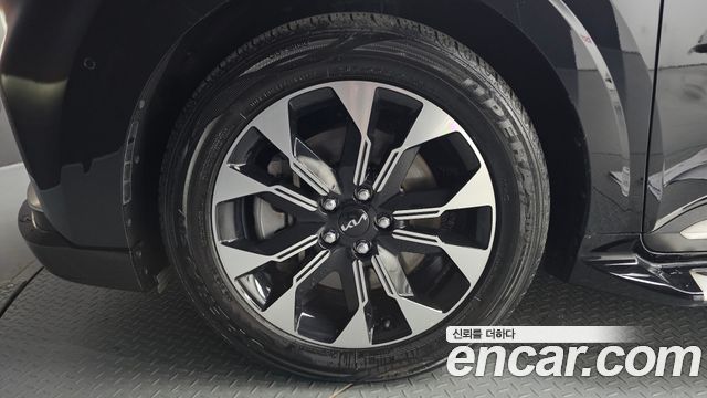 Kia Carnival (IV) Gasoline 7-Seater Hi-Limousine Signature 2023 — фото 5