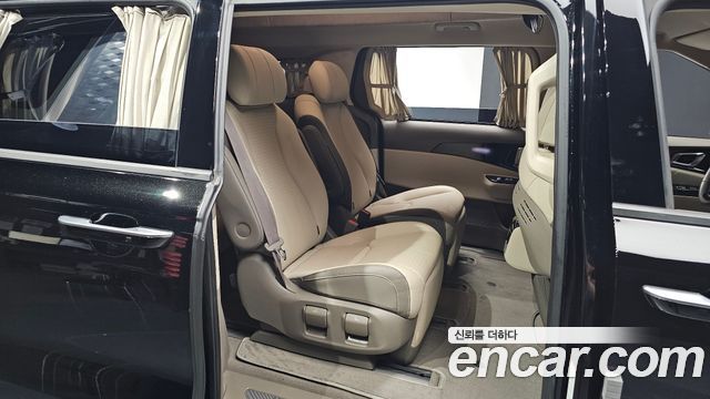 Kia Carnival (IV) Gasoline 7-Seater Hi-Limousine Signature 2023 — фото 32
