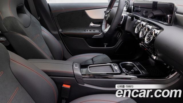 Mercedes-Benz CLA-Class (C118) CLA250 4MATIC 2026 — фото 9