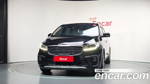 Kia Carnival 9-Seater Noblesse Special 2019 — фото 3