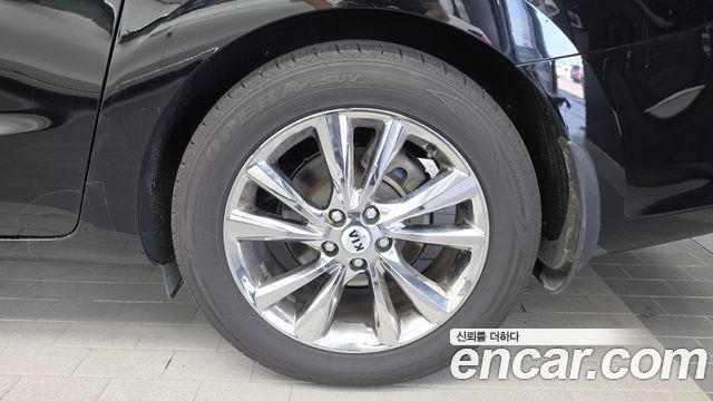 Kia Carnival 9-Seater Noblesse Special 2019 — фото 21