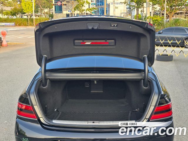 Genesis G90 3.3 T AWD Premium 2021 — фото 22