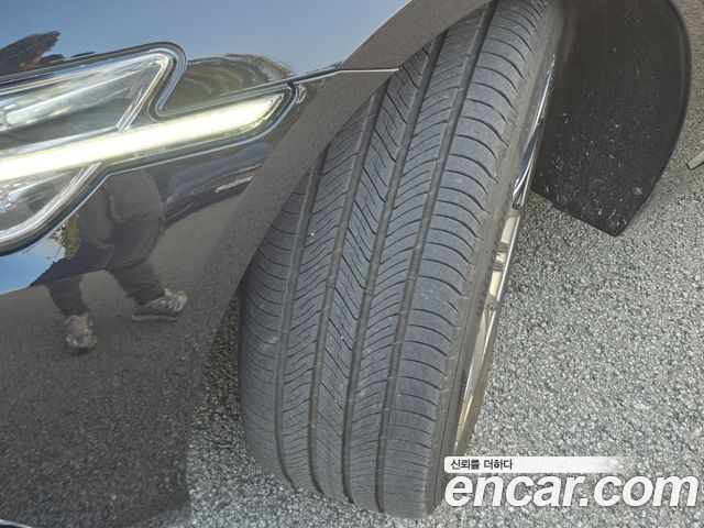 Genesis G90 3.3 T AWD Premium 2021 — фото 24