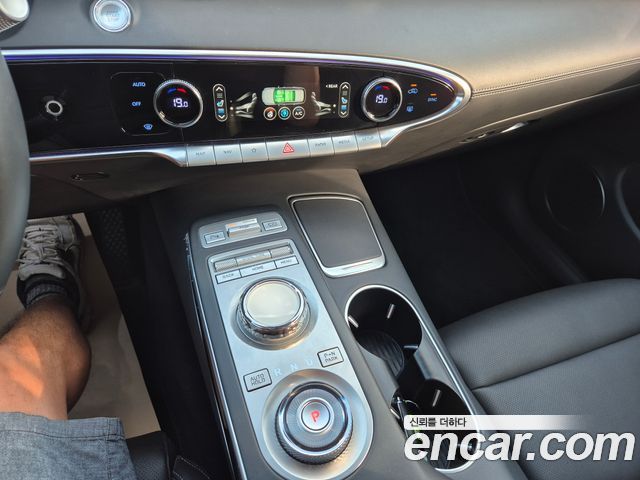 Genesis GV70 2.5T Gasoline AWD 2023 — фото 18