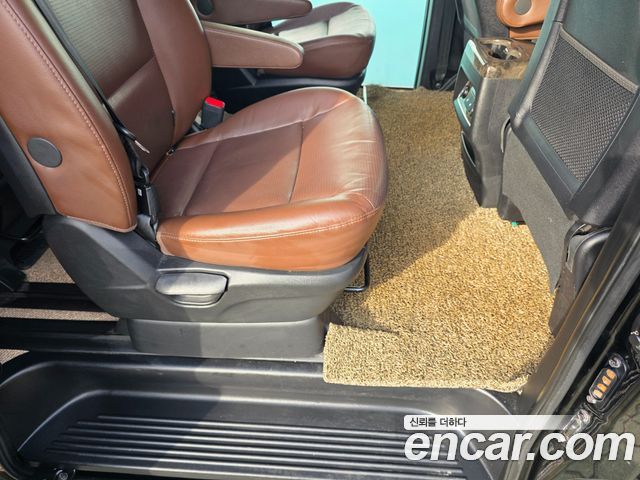 Hyundai Grand Starex 4WD Urban 9-Seater Exclusive 2019 — фото 15