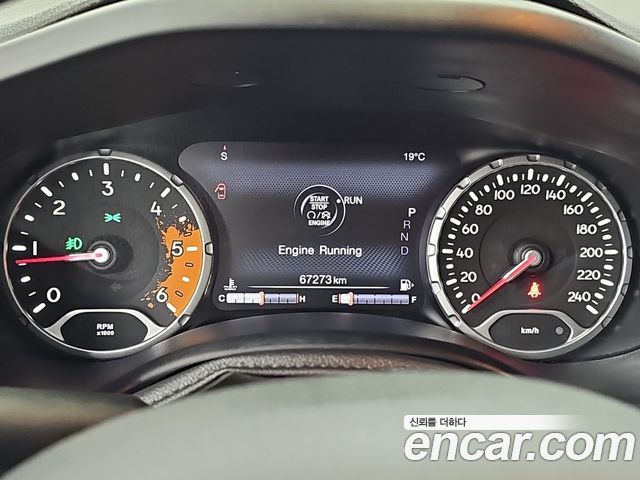 Jeep Renegade 2.0 Diesel Limited AWD 2018 — фото 6