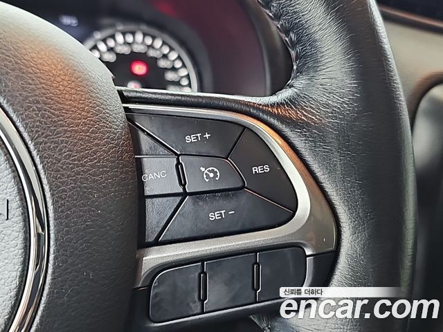 Jeep Renegade 2.0 Diesel Limited AWD 2018 — фото 21