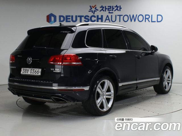 Volkswagen Touareg V6 3.0 TDI R-Line 7P5 2016 — фото 2