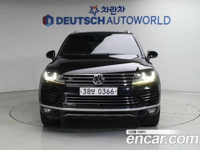 Volkswagen Touareg V6 3.0 TDI R-Line 7P5 2016 — фото 3