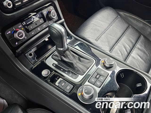 Volkswagen Touareg V6 3.0 TDI R-Line 7P5 2016 — фото 9