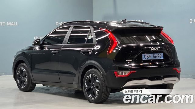 Kia Niro EV Air 2023 — фото 4