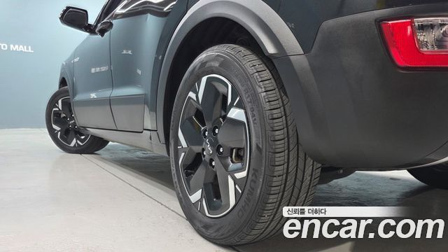 Kia Niro EV Air 2023 — фото 6