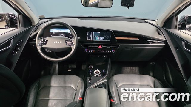 Kia Niro EV Air 2023 — фото 8