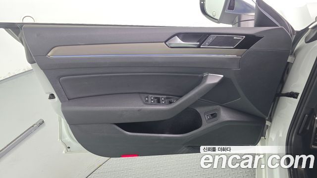 Volkswagen Arteon 2.0 TDI Prestige 2020 — фото 24