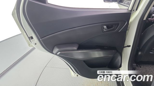 KG Mobility (SsangYong) Very New Tivoli Gasoline 1.5 2WD V1 2020 — фото 25