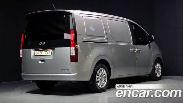 Hyundai Staria Cargo 3-Seater Modern 2022 — фото 2