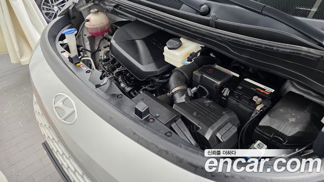 Hyundai Staria Cargo 3-Seater Modern 2022 — фото 6