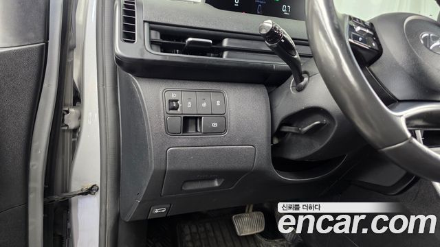 Hyundai Staria Cargo 3-Seater Modern 2022 — фото 16
