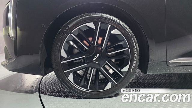 Kia K8 2.5 Gasoline 2WD Noblesse 2025 — фото 5