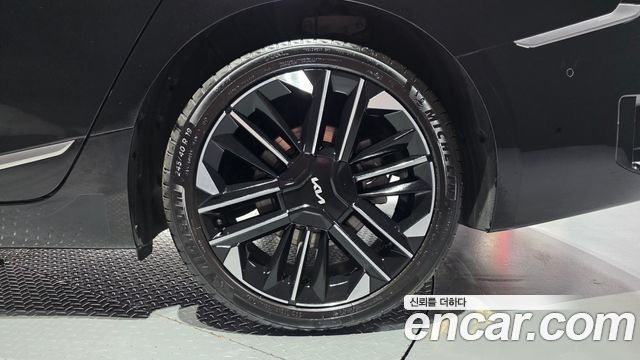Kia K8 2.5 Gasoline 2WD Noblesse 2025 — фото 21