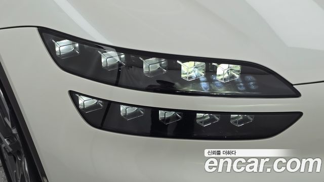 Genesis GV60 Standard 2023 — фото 22