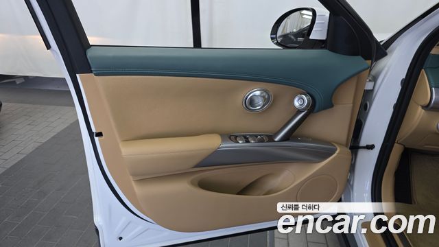 Genesis GV60 Standard 2023 — фото 24