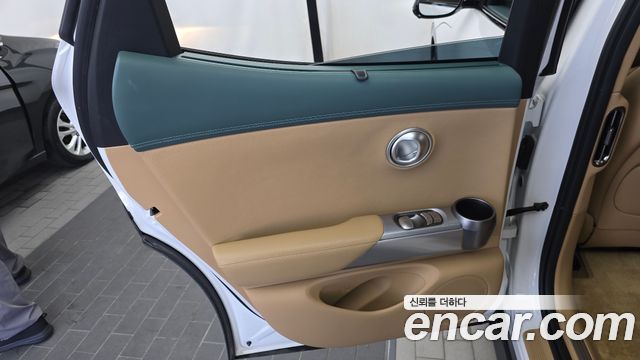 Genesis GV60 Standard 2023 — фото 25
