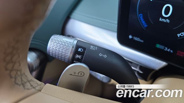 Genesis GV60 Standard 2023 — фото 29
