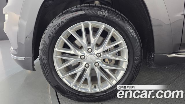 Jeep Grand Cherokee 3.0 Diesel Overland Summit WK2 2017 — фото 5