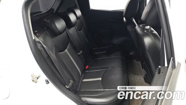 Chevrolet Spark LT 2019 — фото 12