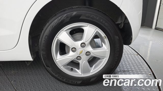 Chevrolet Spark LT 2019 — фото 21