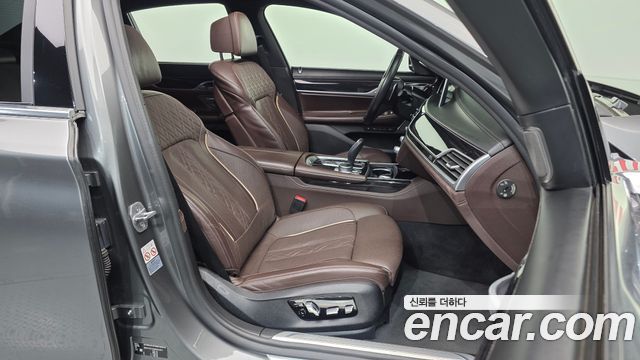 BMW 7 Series (G11) 740d xDrive M Sport 2019 — фото 15