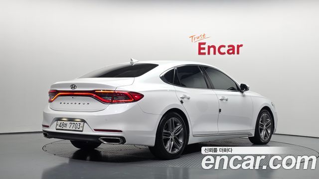 Hyundai Grandeur (IG) 3.0 LPI Modern 2019 — фото 2