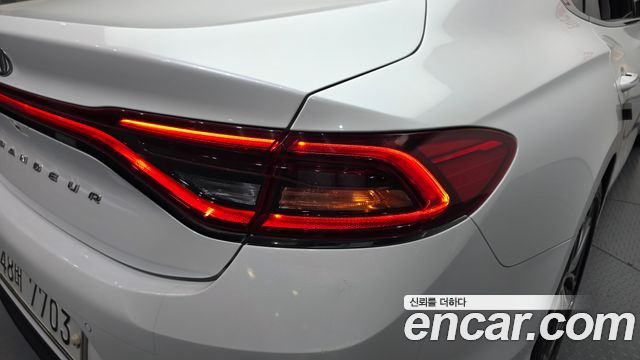 Hyundai Grandeur (IG) 3.0 LPI Modern 2019 — фото 23