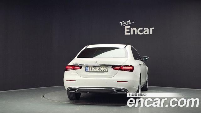Mercedes-Benz E-Class (W213) E250 Exclusive 2022 — фото 4