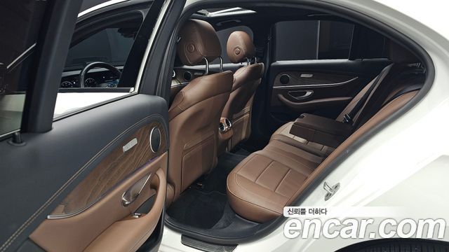 Mercedes-Benz E-Class (W213) E250 Exclusive 2022 — фото 12