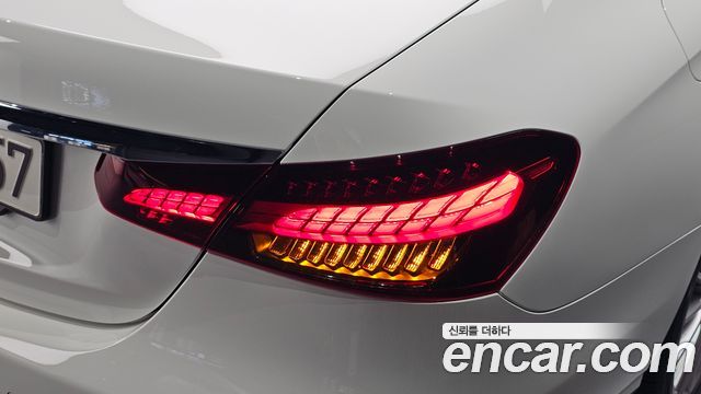 Mercedes-Benz E-Class (W213) E250 Exclusive 2022 — фото 23