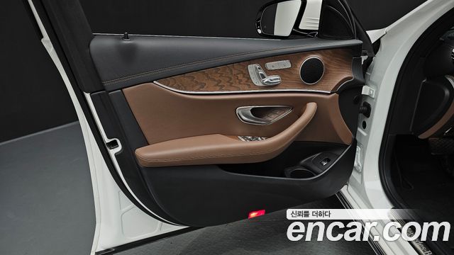 Mercedes-Benz E-Class (W213) E250 Exclusive 2022 — фото 24