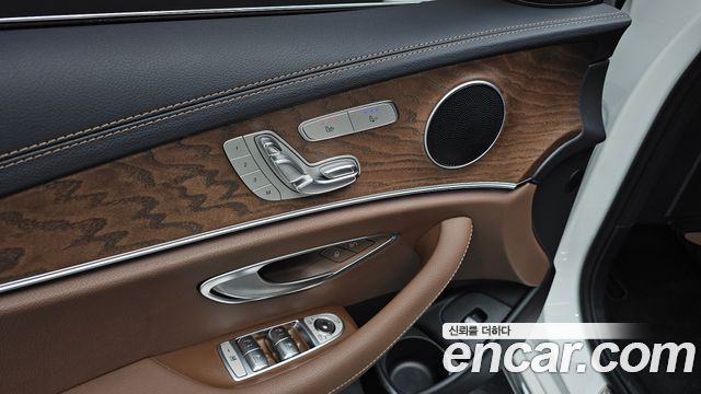 Mercedes-Benz E-Class (W213) E250 Exclusive 2022 — фото 27