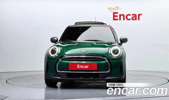 MINI Cooper 5-Door Piccadilly Edition 3rd 2022 — фото 3