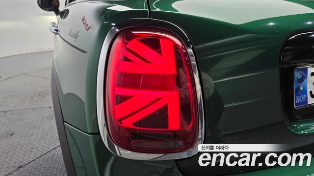 MINI Cooper 5-Door Piccadilly Edition 3rd 2022 — фото 29