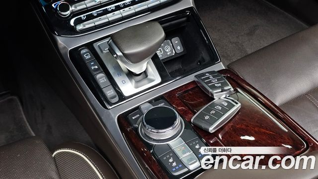 Genesis EQ900 5.0 GDI AWD Prestige 2018 — фото 9